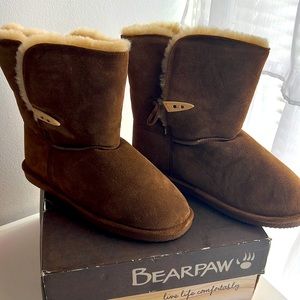 Bearpaw Brown Suede short Boots